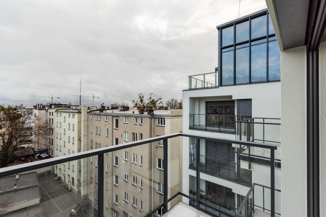 Klimatyzowany Apartament Very Berry Z Parkingiem W Poznaniu By Noclegi Renters Luaran gambar